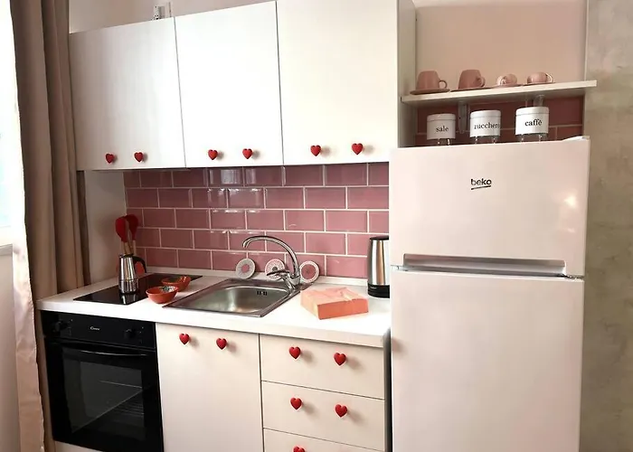 דירה Dimora Preziosa 2 *